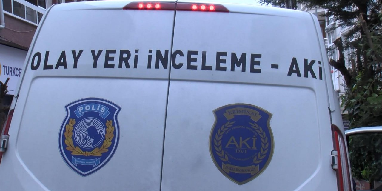 Sır ölüm! 28 yaşındaki genç kız yarı çıplak halde ölü bulundu