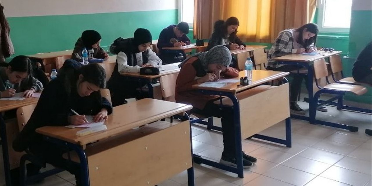 Beyşehir ilçesinde "Kitap okuma saati" yarışması