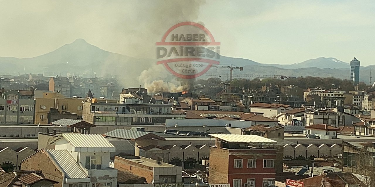 Son Dakika: Konya’da bir binanın çatısında yangın çıktı