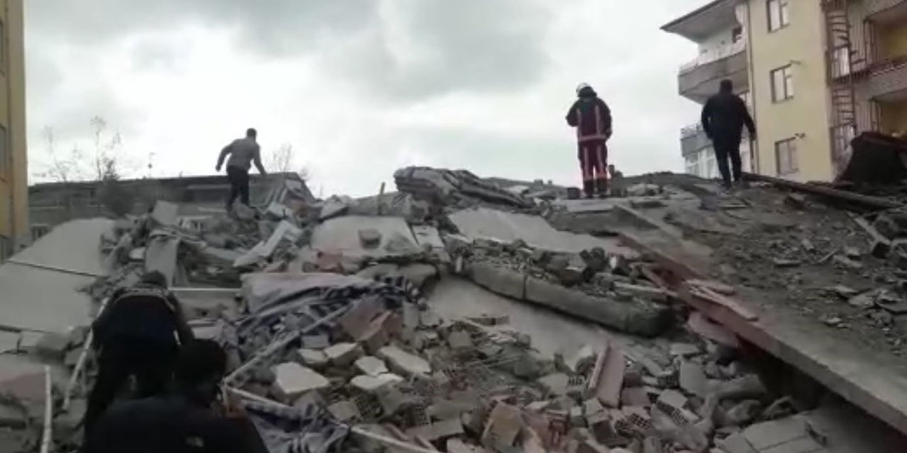Son dakika: Malatya'da 4 katlı bina çöktü