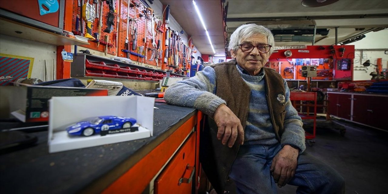 71 yaşındaki rallici hobi garajında arkadaşlarının klasik araçlarına hayat veriyor