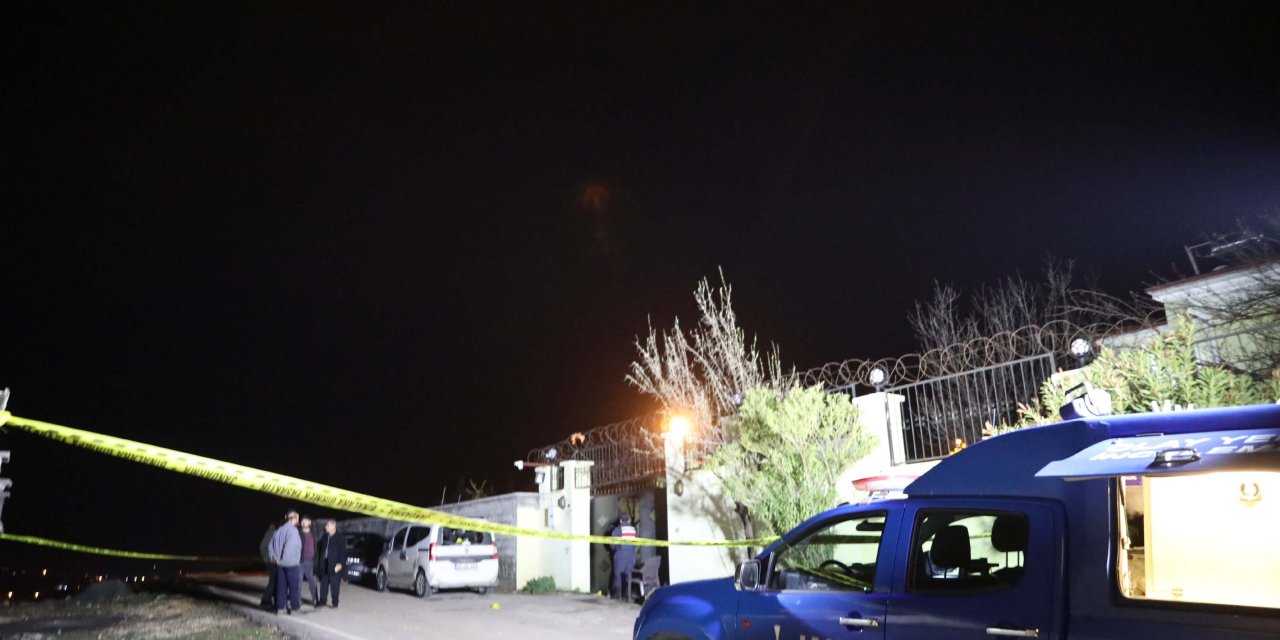 İftara davet ettiği oğullarına kurşun yağdırdı: 1 ölü, 2 yaralı