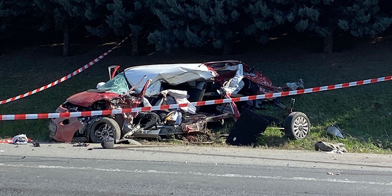 Son Dakika: TEM Silivri'de kaza: 6 ölü