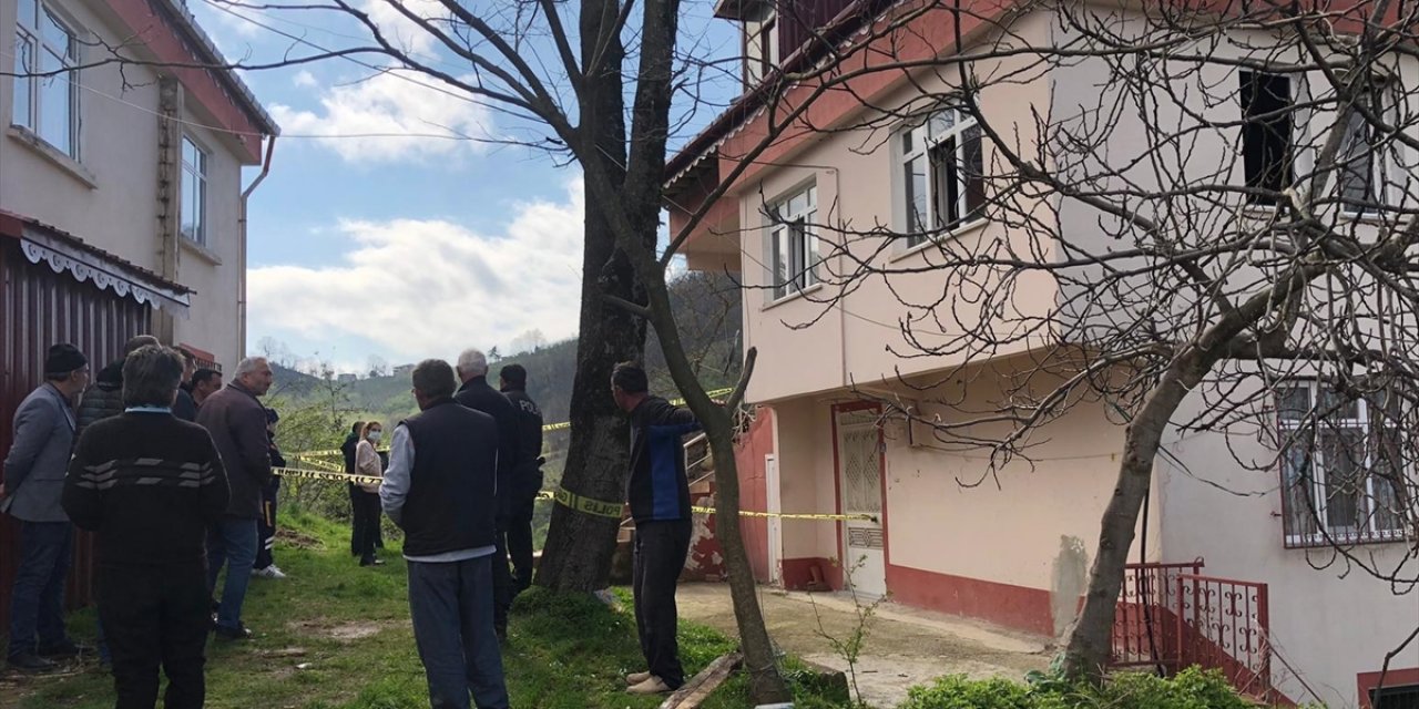 İki katlı binada yangın: 1 ölü