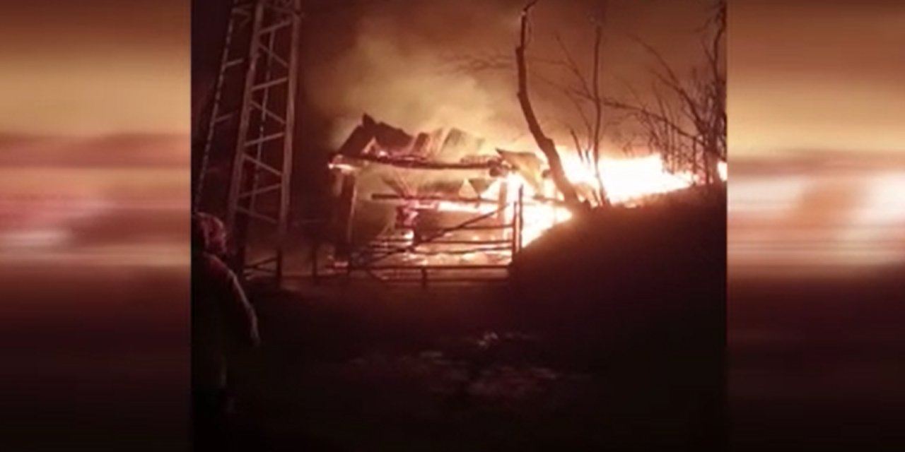 Köy halkı geceyi ayakta geçirdi! Alevler 3 evi teslim aldı