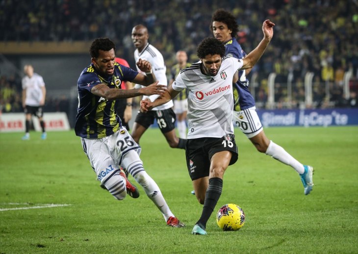 Yılın son derbisini Fenerbahçe kazandı