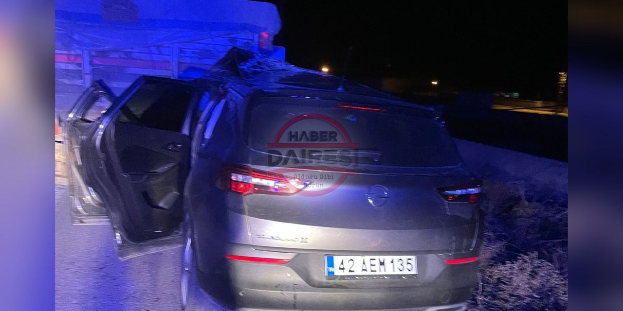 Konya’da otomobil TIR’a arkadan çarptı! Yaralı kurtarıldılar