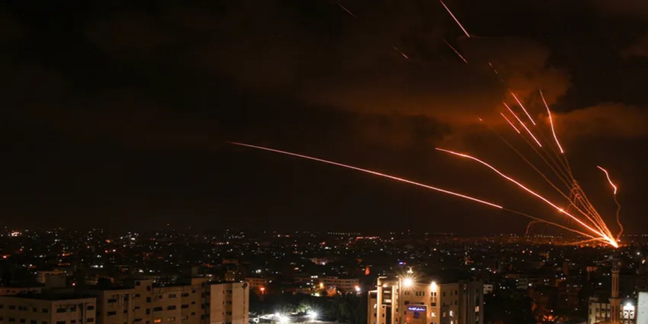 Son Dakika: İsrail ordusu Gazze’ye saldırmaya başladığını duyurdu