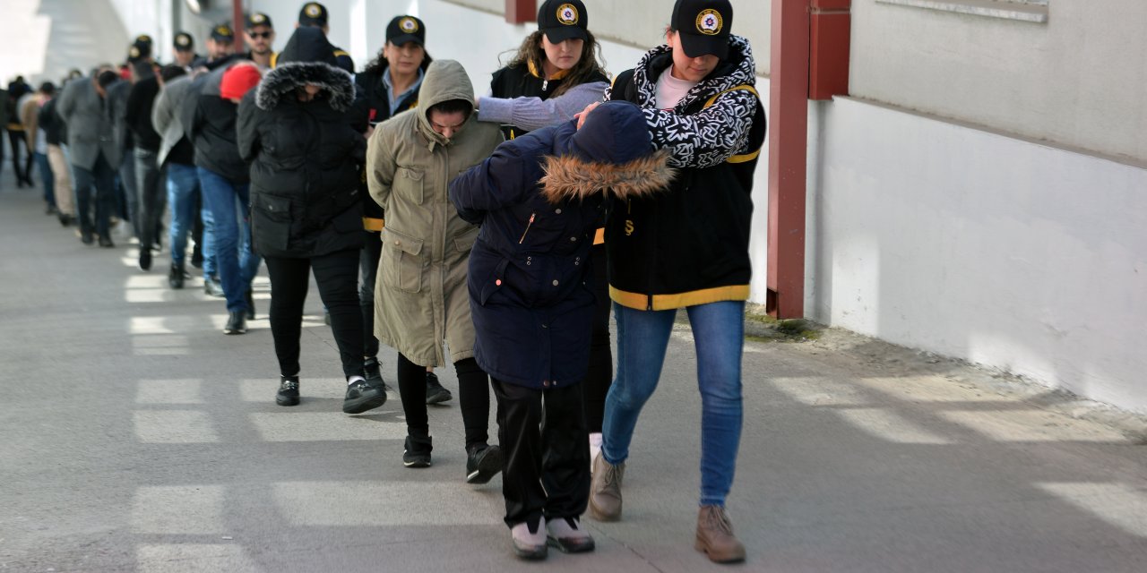 Konya’daki dolandırıcılık operasyonunda çetenin şifresi: İneği otlatın!