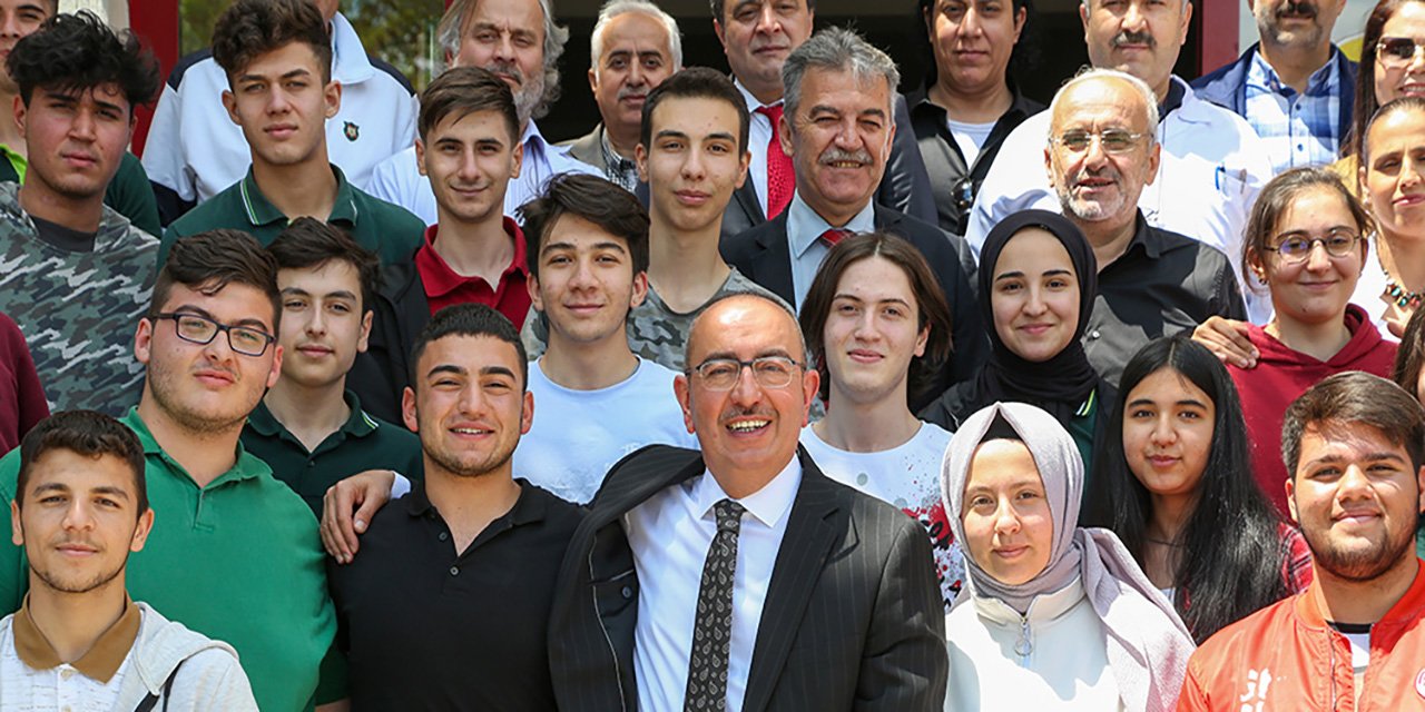 Meram’daki lise öğrencilerine müjde! Ücreti belediye ödeyecek