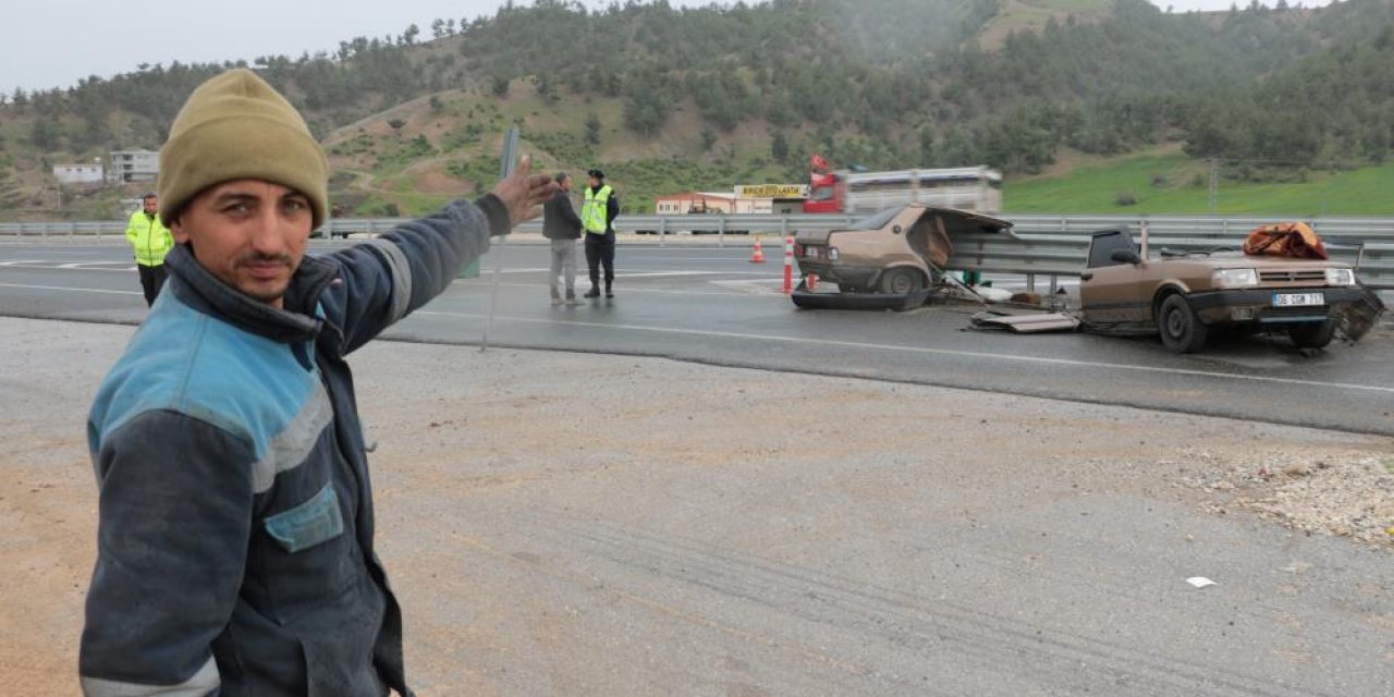 Bariyerlere çarpan otomobil ikiye bölündü: Sürücü yaralı kurtuldu