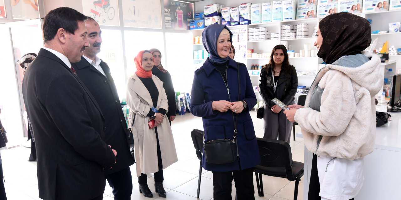 Karatay’da seçim çalışmalarına hız verildi, esnaflardan destek istendi