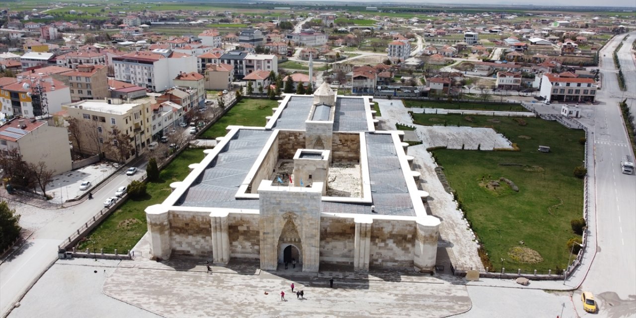 Konya yolundaki 8 asırlık tarihi kervansaray ziyaretçi sayısını artırmayı hedefliyor