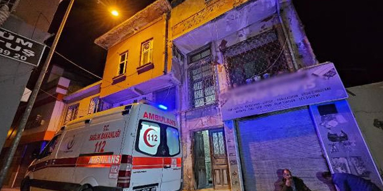 Kötü kokunun geldiği eve giren polis korkunç manzarayla karşılaştı