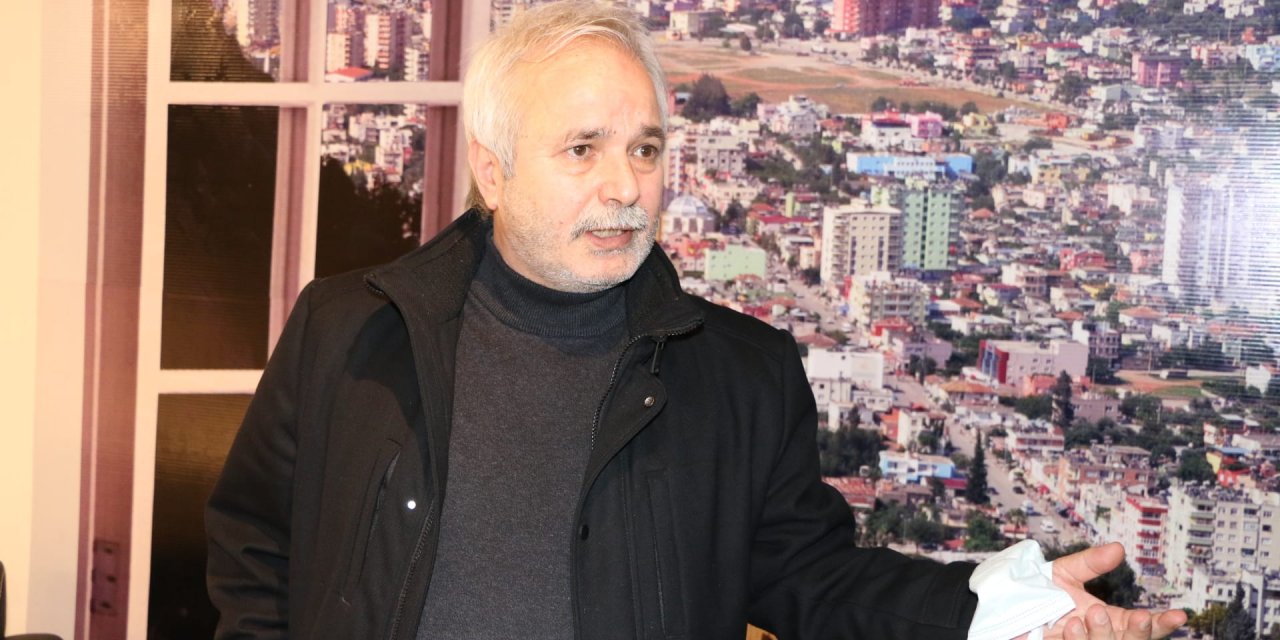 Saadet Partili Kozan Belediye Başkanı, AK Parti'ye katıldı