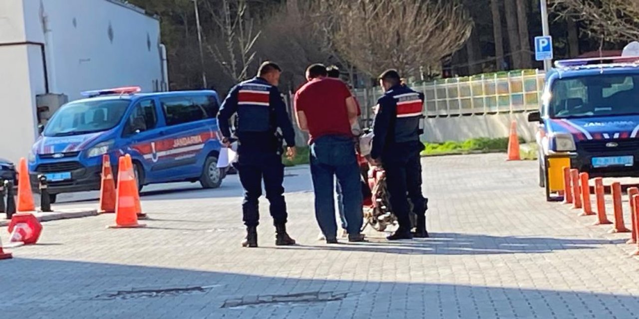 Konya’da ehliyetsiz sürücü rögar kapağı çalarken yakalandı