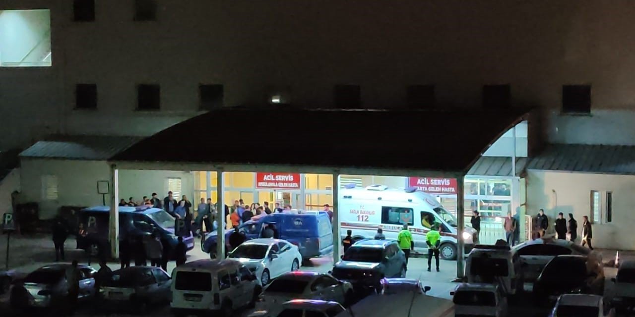 Alacak verecek kavgası kanlı bitti: 1’i ağır 4 yaralı