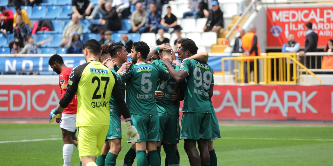 Konyaspor Başkanı Fatih Özgökçen’den galibiyet paylaşımı!