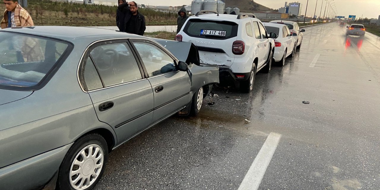 Konya’da zincirleme kaza