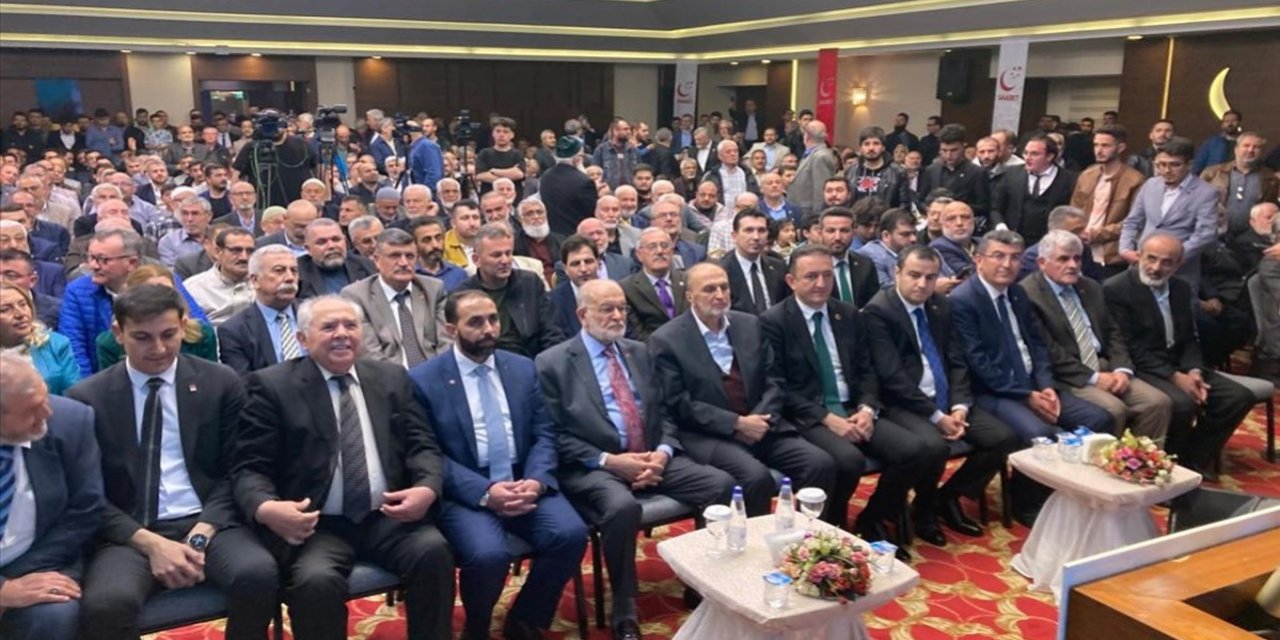 Konya, CHP’nin kuyruğuna takılan Karamollaoğlu'na ders verdi