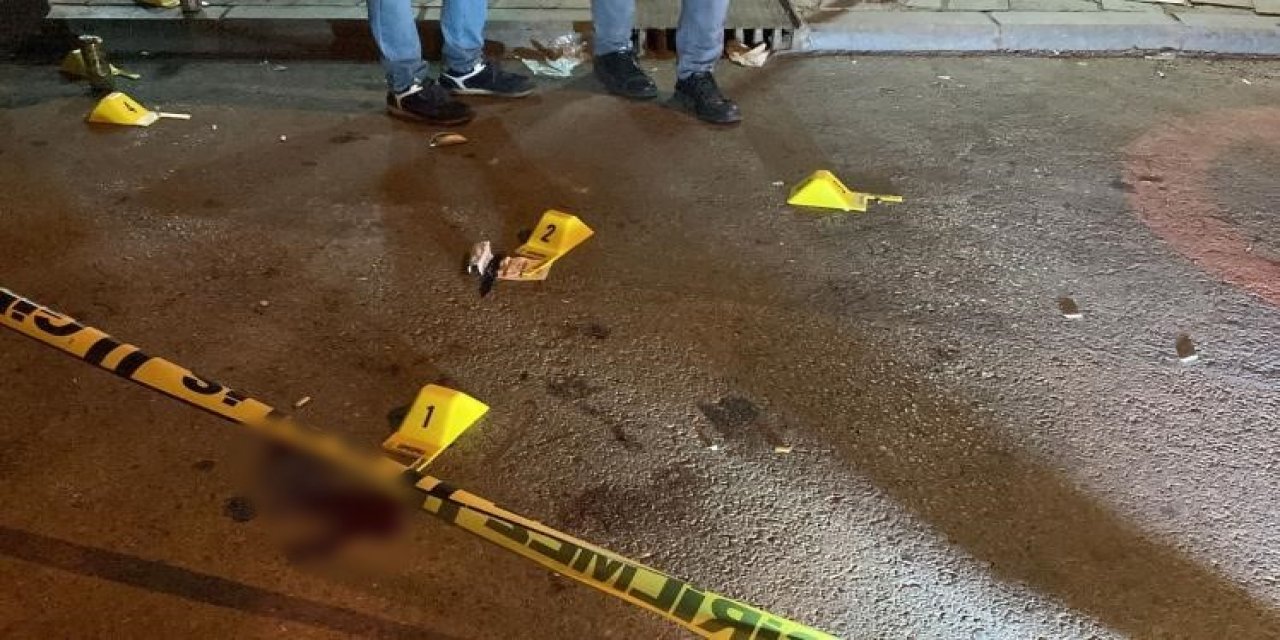 Sokak ortasında bıçaklı ve silahlı saldırıda öldü