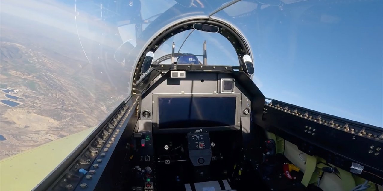 HÜRJET ilk kez gökyüzüyle buluştu