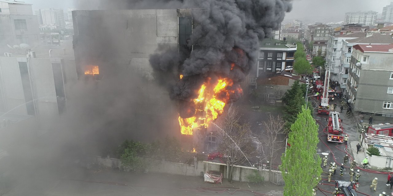Akit Medya grubunun bulunduğu binada yangın!