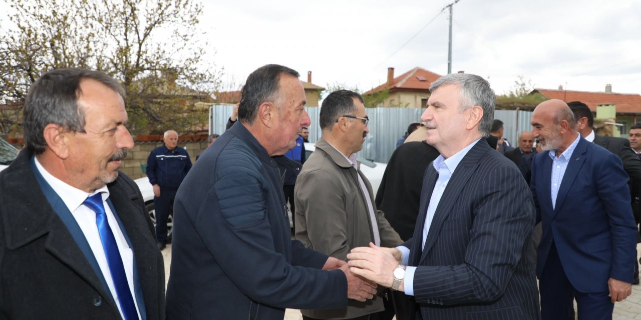 Tahir Akyürek: Yatırım siyasetinin temsilcileri olarak yaptıklarımızla konuşuyoruz