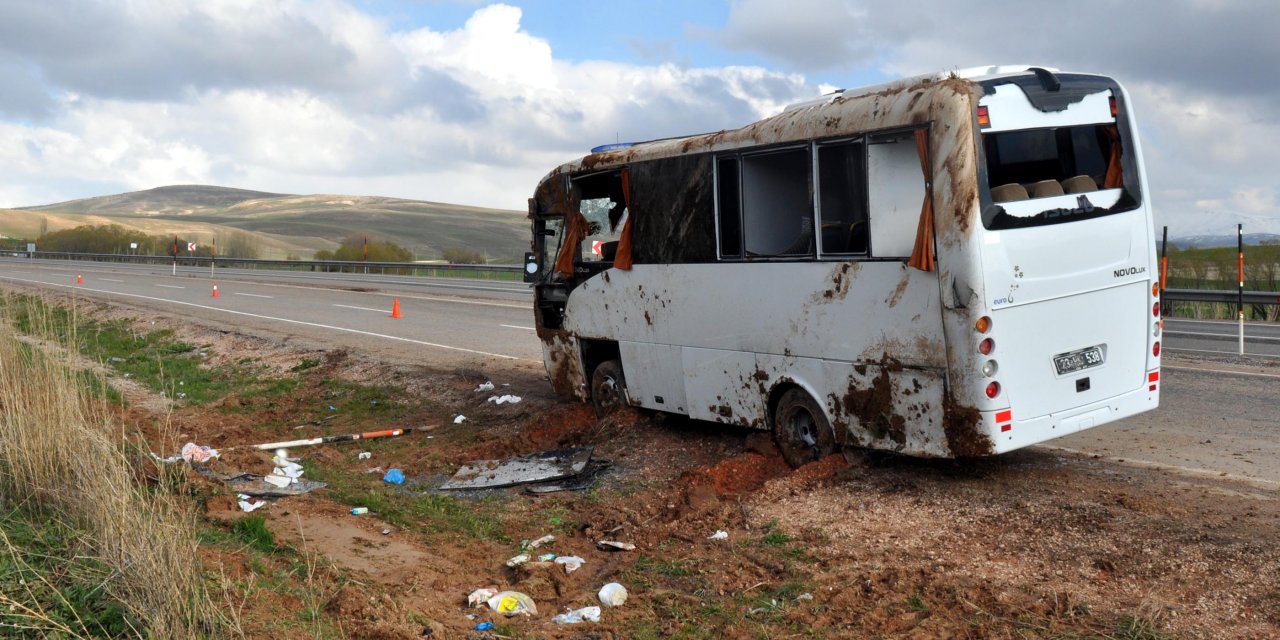 Cezaevi nakil aracı devrildi! Mahkum öldü, çok sayıda yaralı var