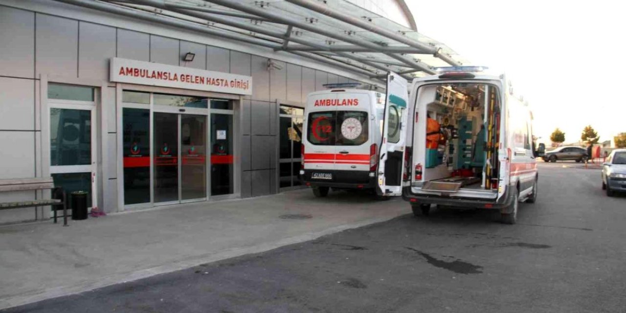 Konya’da tamir etmek istediği lastik patlayan kamyoncu yaralandı
