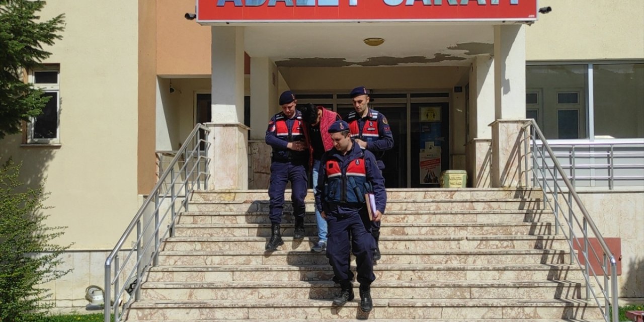 Konya'da yaşlı çiftin para ve ziynet eşyalarını dolandıran zanlı tutuklandı