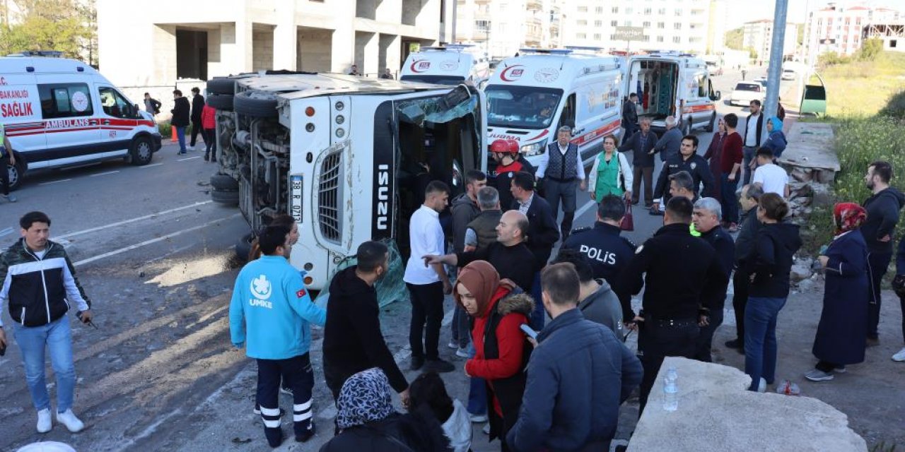 İşçi servisi ile TIR çarpıştı! Can pazarının yaşandığı kazada 33 yaralı var