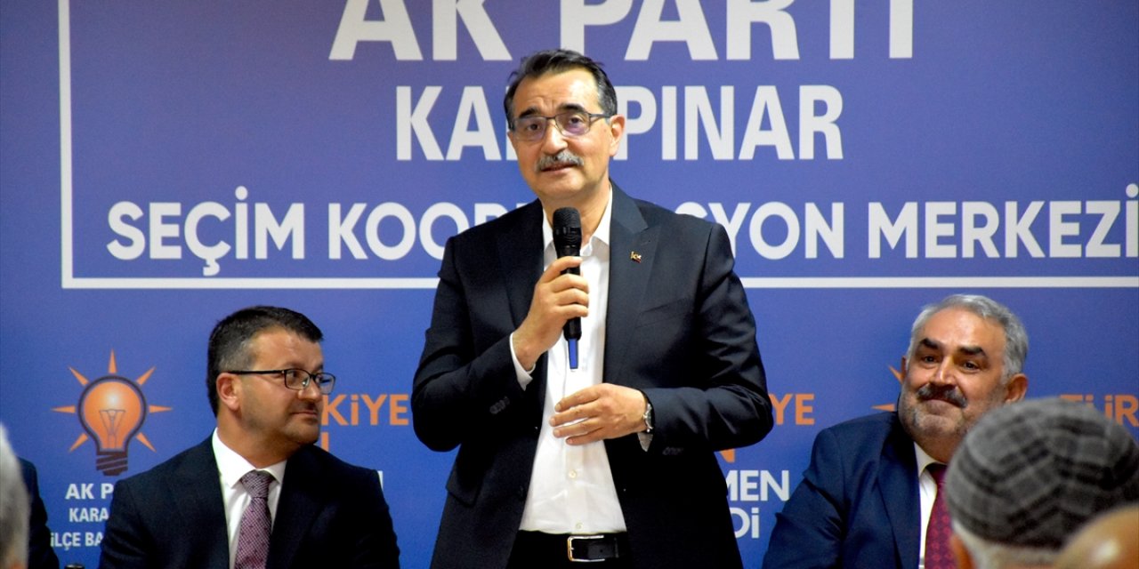 Bakan Dönmez Konya’da konuştu: Oy için ülkeyi bölmeye çalışanlarla bir araya geldiler
