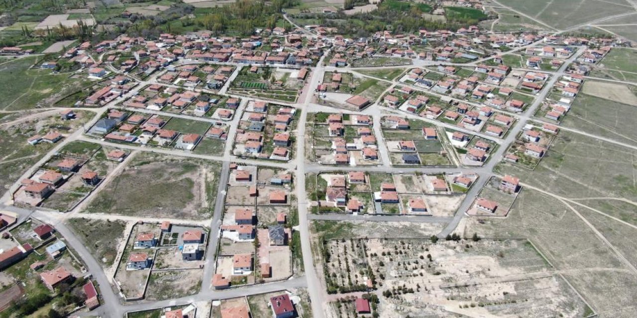 Sondaj çalışmasında topraktan çıkan köy halkını zengin edecek