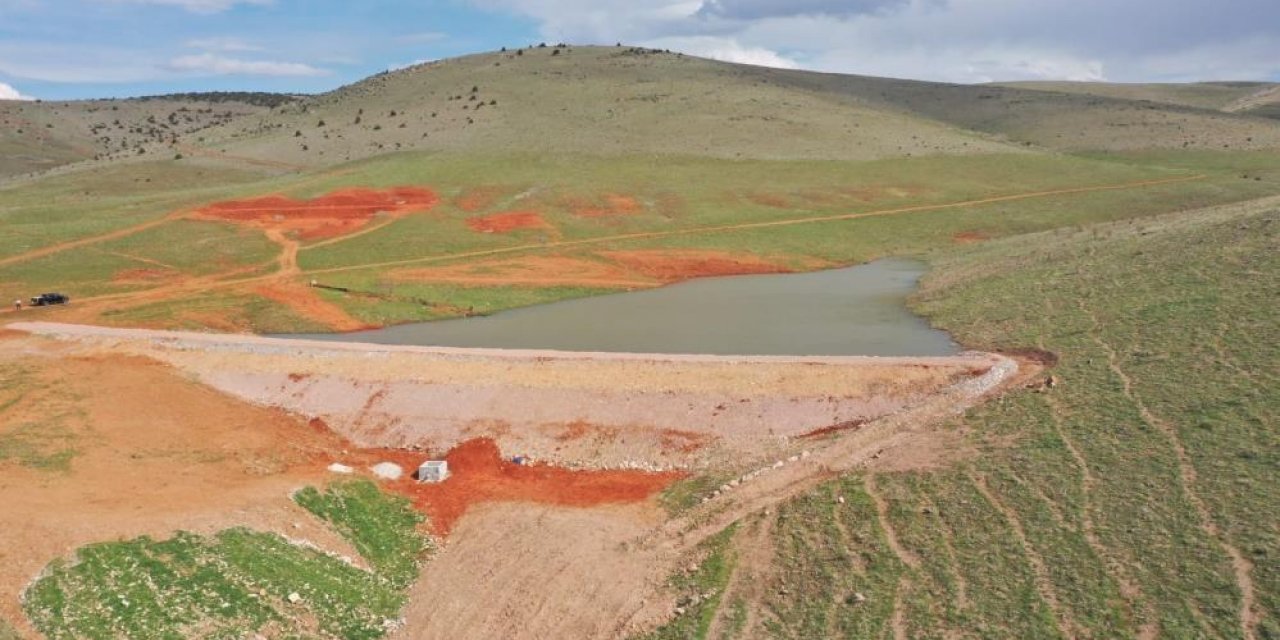 Konya’daki bu gölet suyla doldu, bölge halkının yüzü güldü