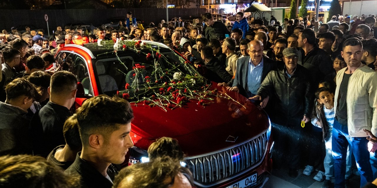 Türkiye'nin yerli otomobili Togg Karapınar'da tanıtıldı