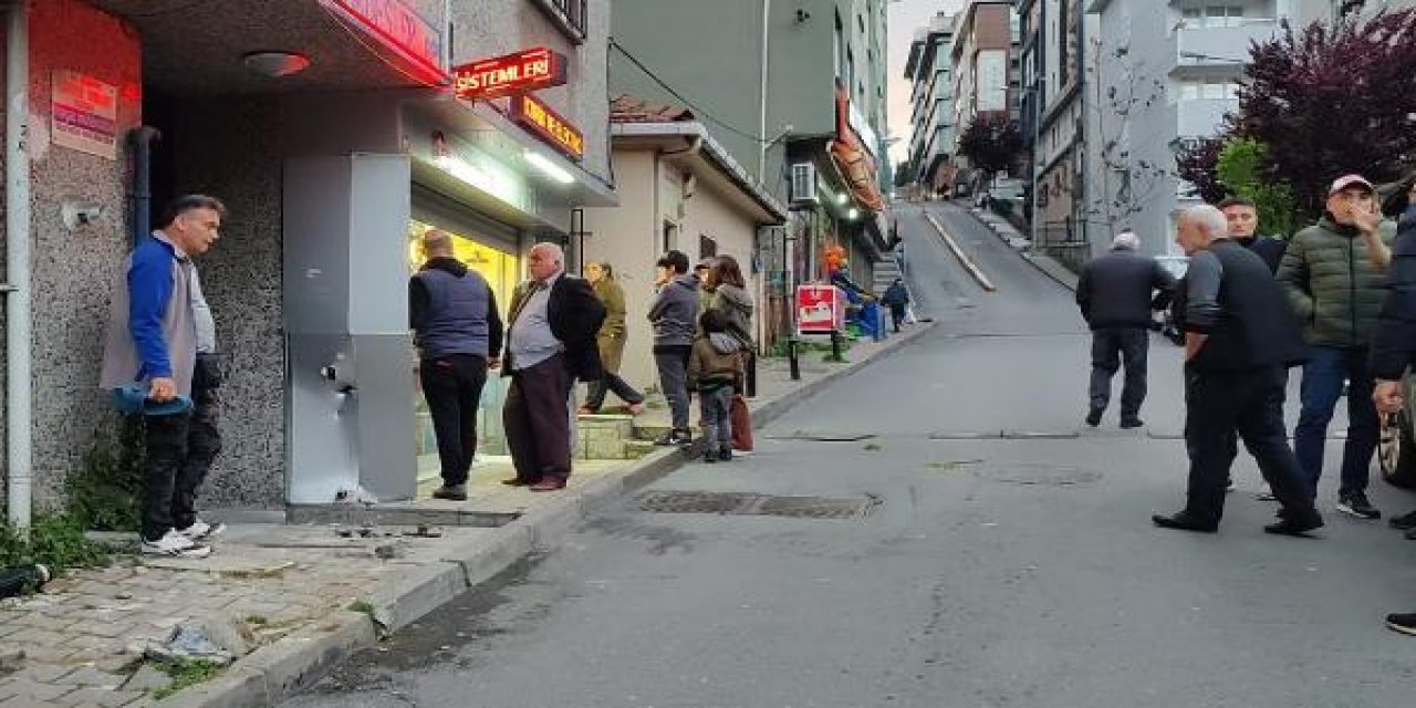 Polisten kaçan şüphelinin kullandığı otomobil yayalara çarptı: 1'i ağır 3 yaralı