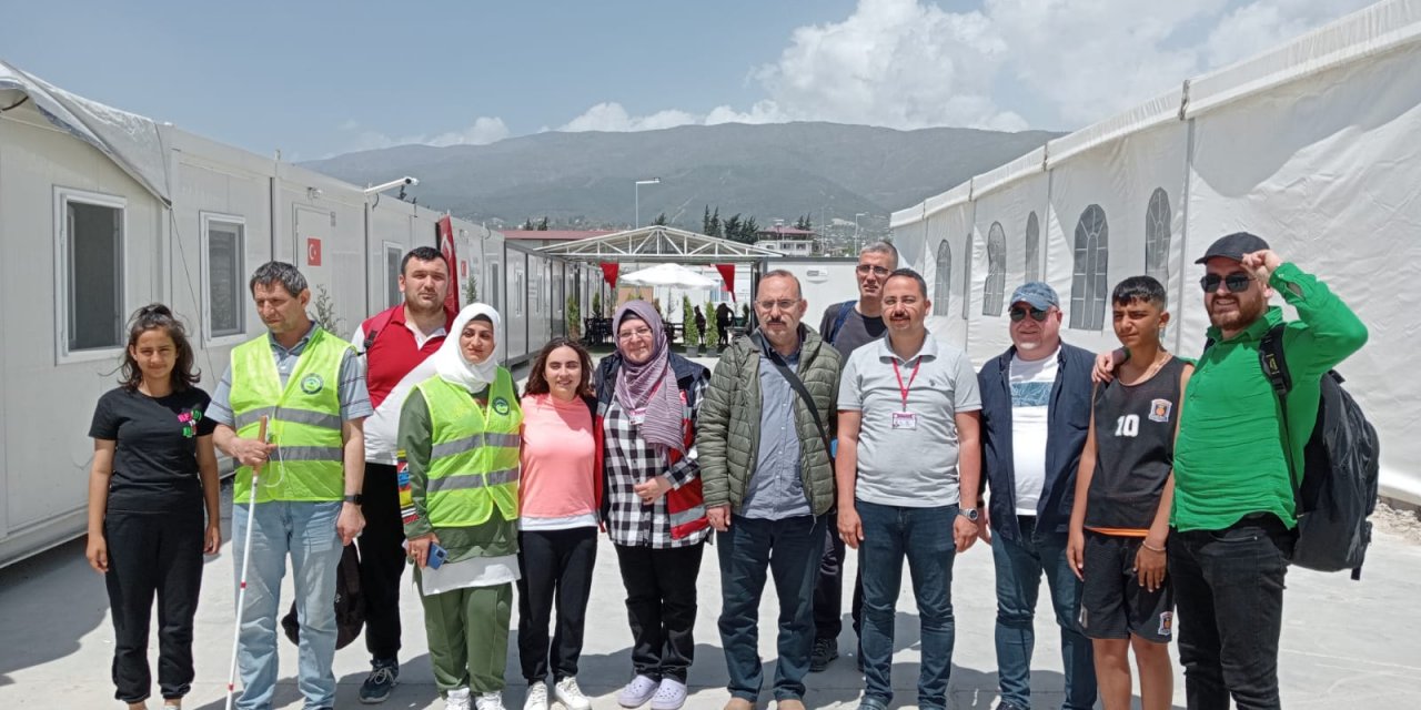 Konya Rumi Görme Engelliler Derneği’nden deprem bölgesine destek ziyareti