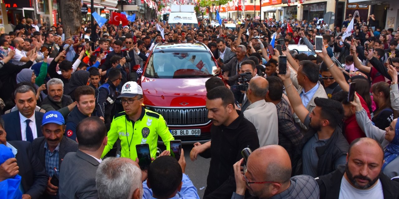 Türkiye'nin yerli otomobili Togg, Aksaray'da tanıtıldı