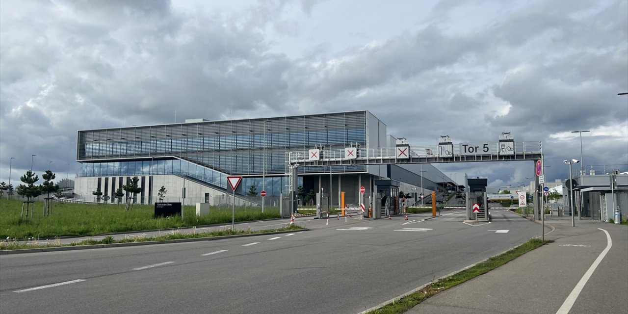 Mercedes fabrikasına silahlı saldırı: 2 ölü