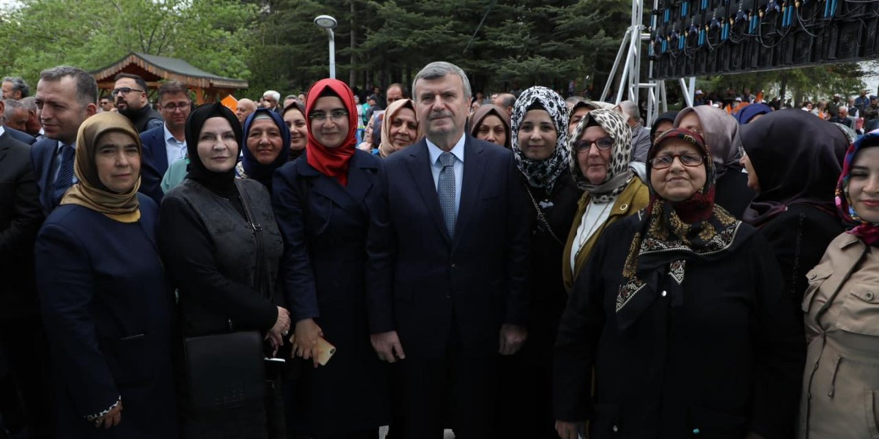 Seçim çalışmaları sürüyor! Tahir Akyürek, Konyalılardan destek istiyor