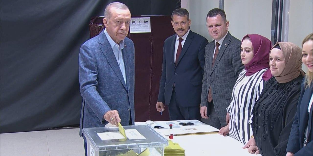 Son Dakika: Cumhurbaşkanı Erdoğan, oyunu İstanbul'da kullandı