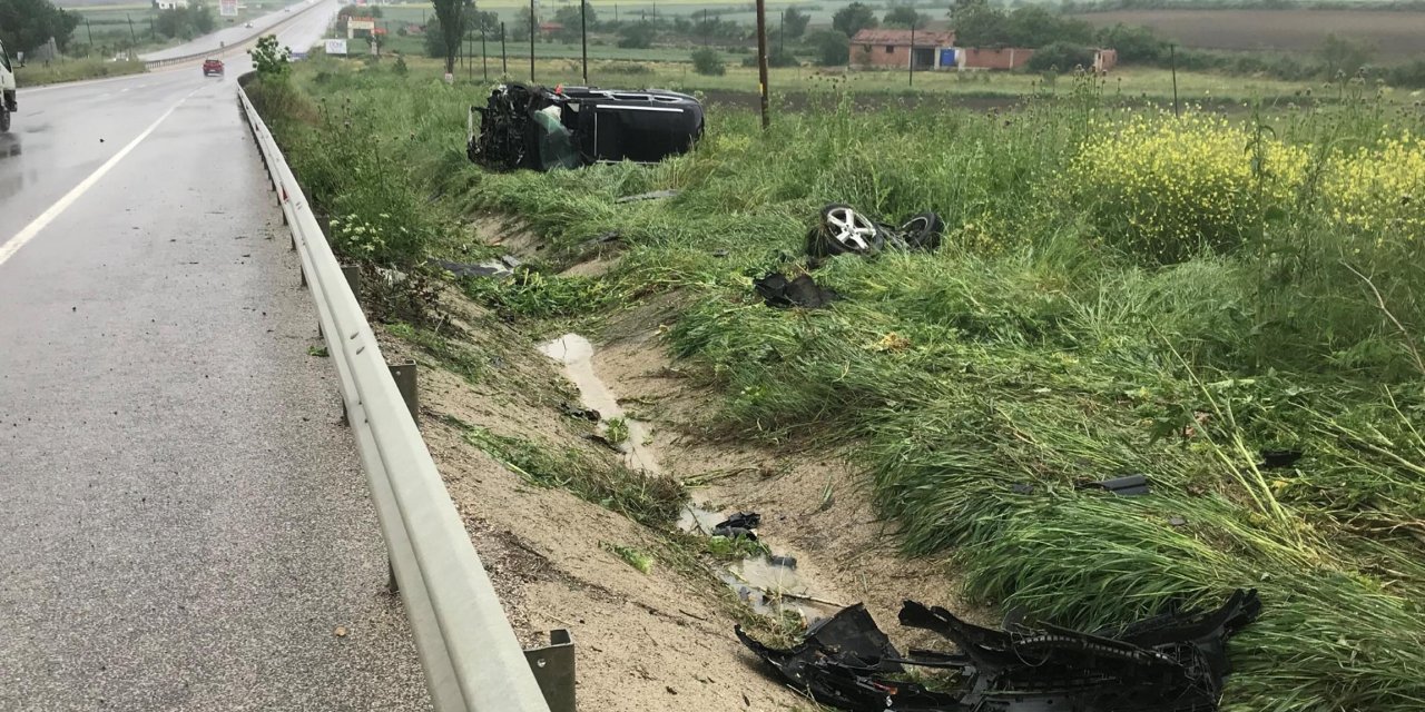 Yayaya çarpan cip takla attı: 1 ölü, 1 yaralı