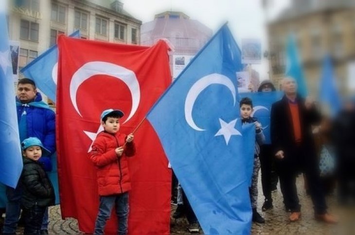 Doğu Türkistan için bir ses ver!