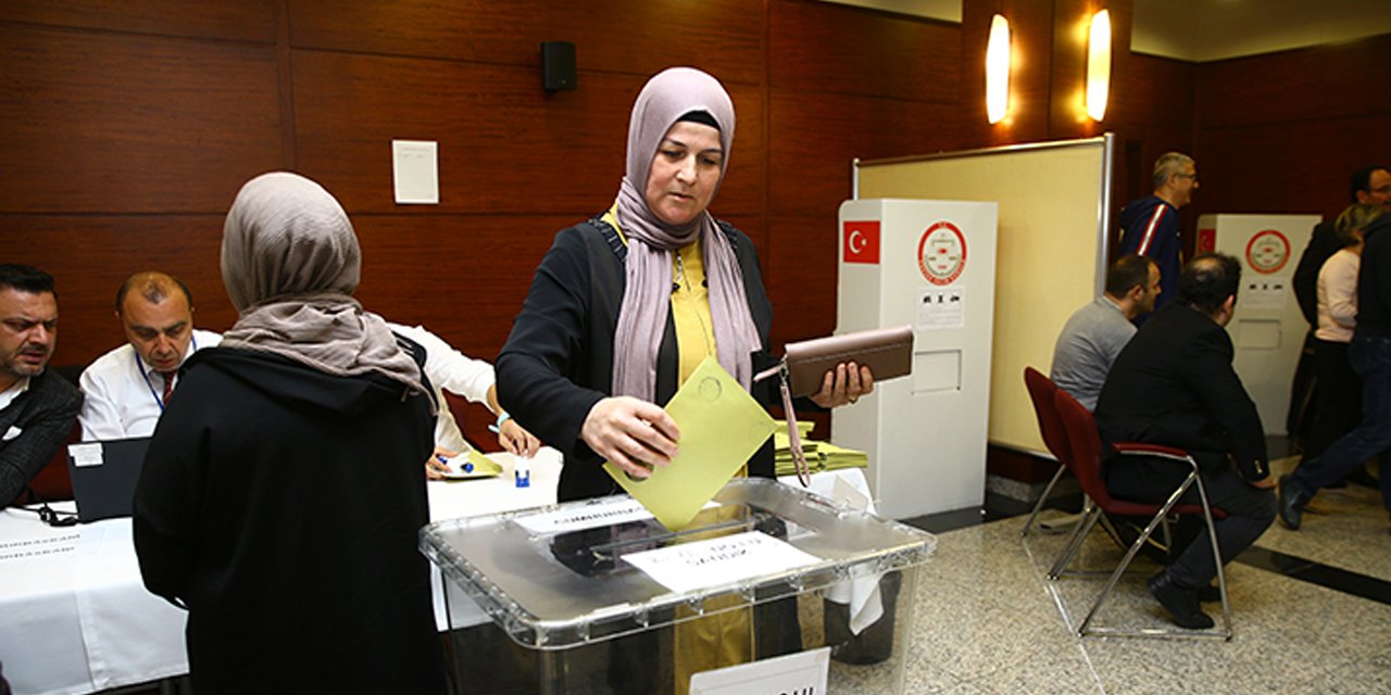 Yurt dışında oy kullananların sayısı 240 bini geçti