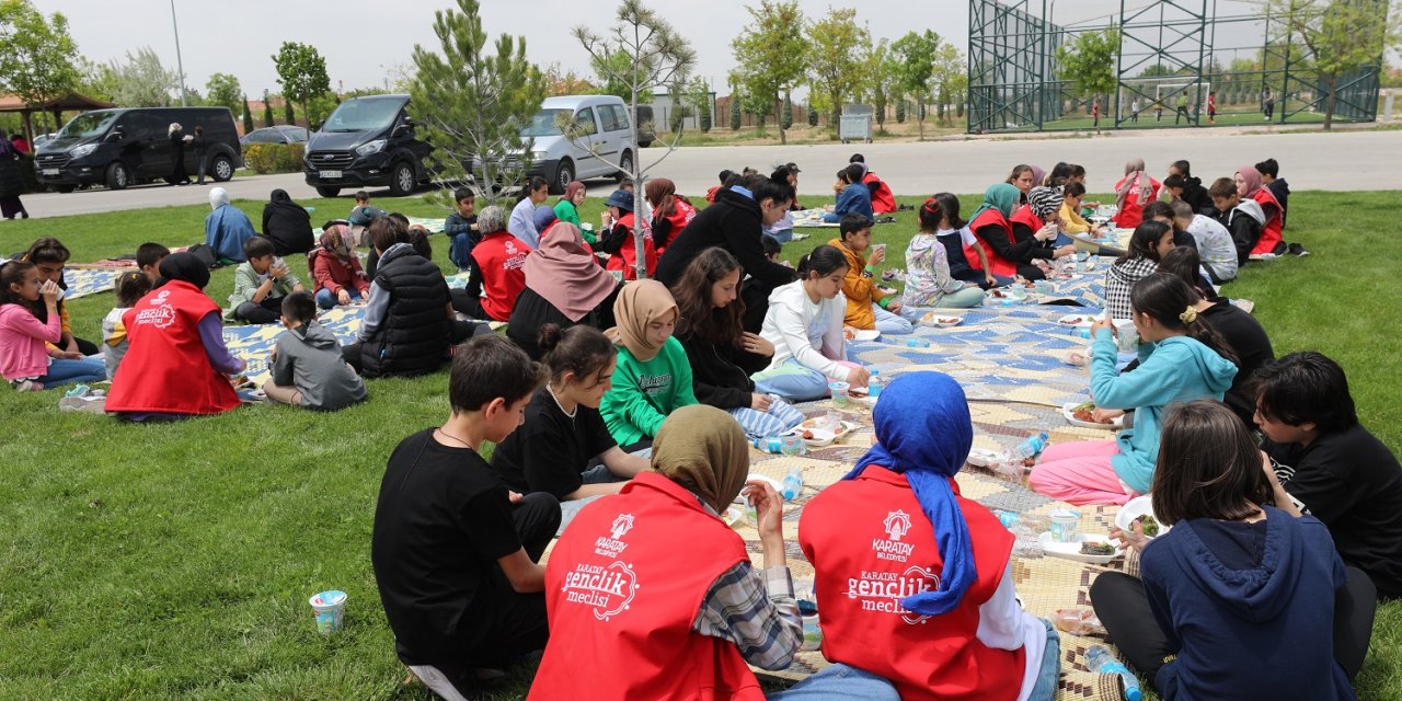 Karataylı çocuklar piknikte buluştu, doyasıya eğlendi