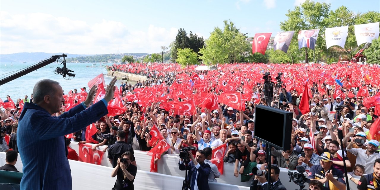 Cumhurbaşkanı Erdoğan, final mitingini Beykoz'da yaptı