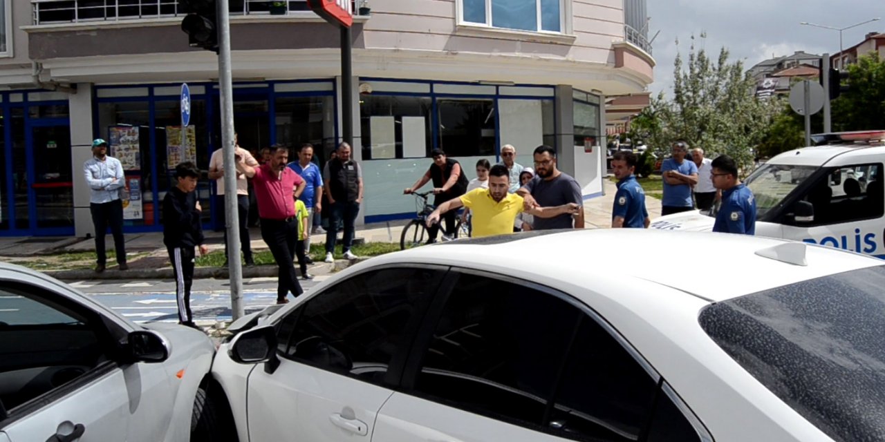 Eşi kaza yaptı, olay yerine gelen koca beklenmedik bir tepki verdi!