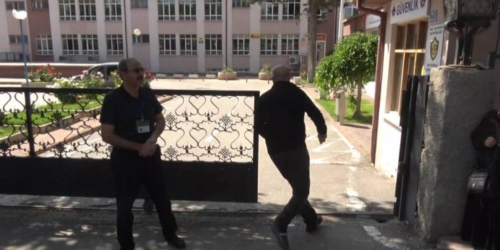 Yine aynı manzara! İşte Konya’da saniyelerle sınava giremeyenler