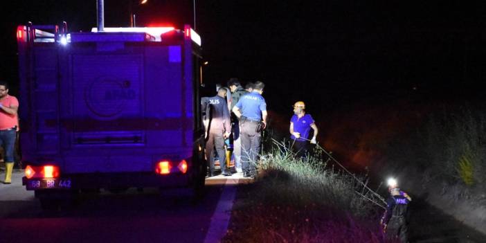 Sulama kanalındaki manzarayı gören telefona sarıldı